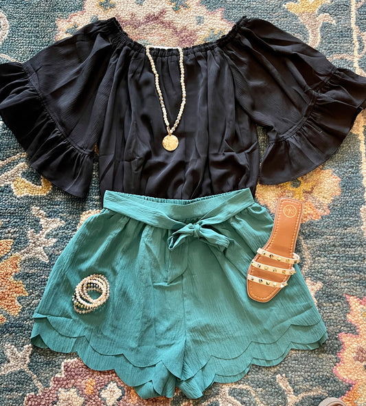 Plus Tiered Scallop Hem Shorts