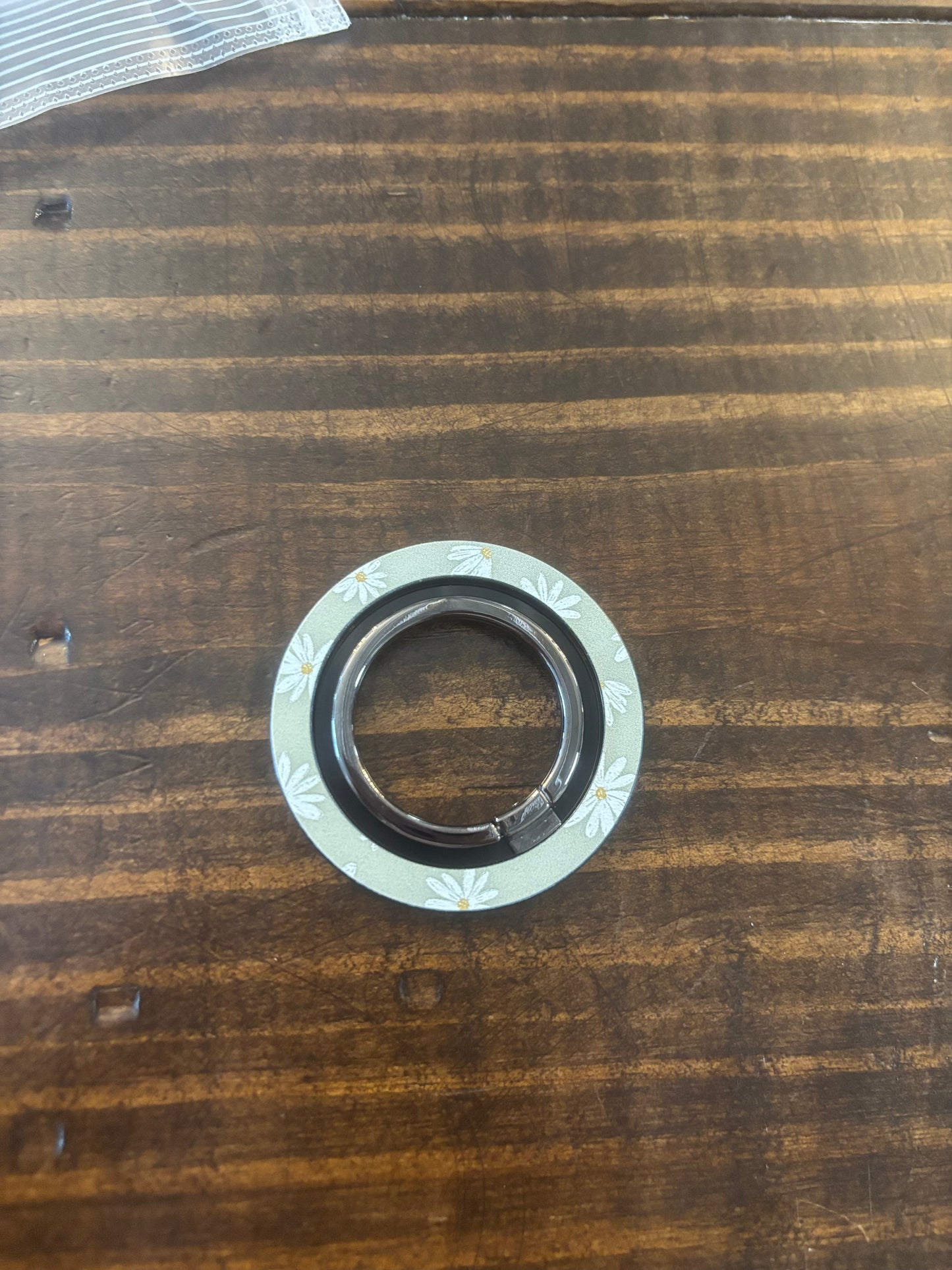 Magnetic Ring Holder